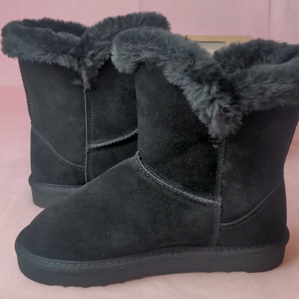 Style & Co Genuine Suede Uppers Black Tiny 2 Boots size 6